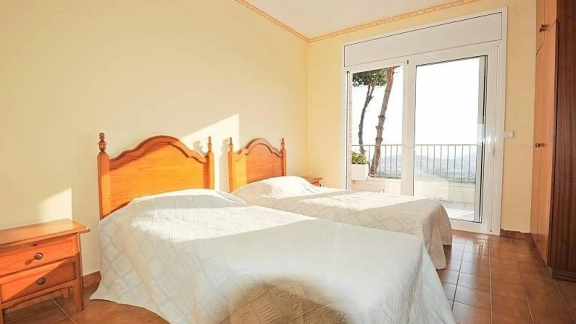 Ferienhaus Fluvia Fuer 17 Personen In Lloret De Mar Spain