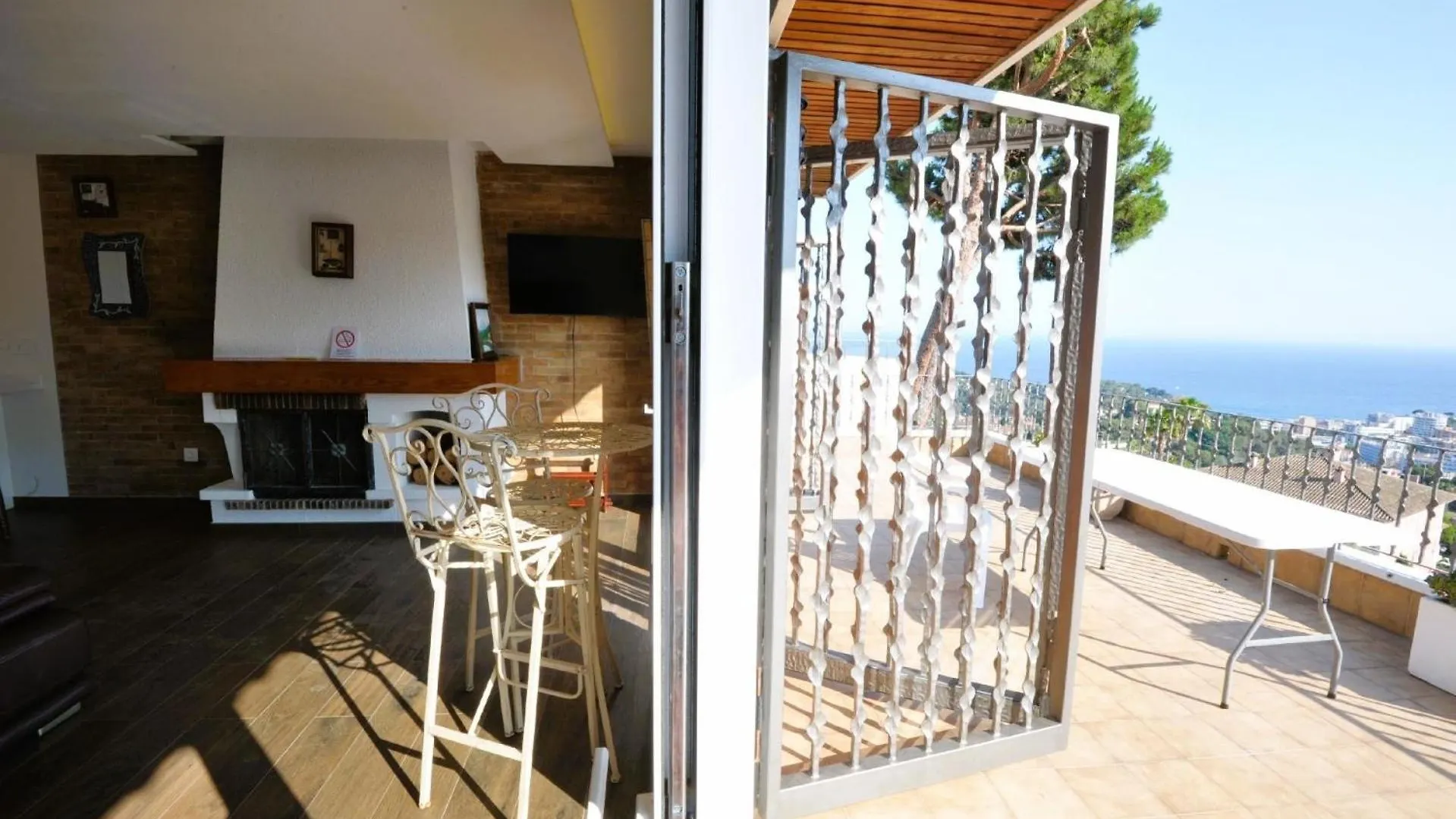 Ferienhaus Fluvia Fuer 17 Personen In Lloret De Mar 0*,